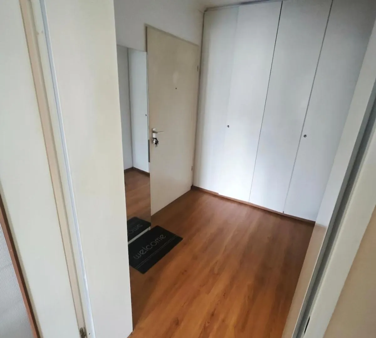 2 Room Apartment In Metro Location Münih