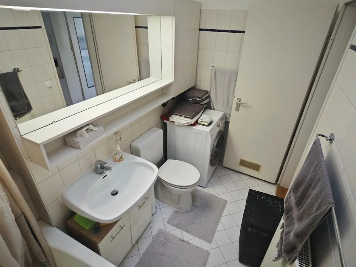 2 Room Apartment In Metro Location München