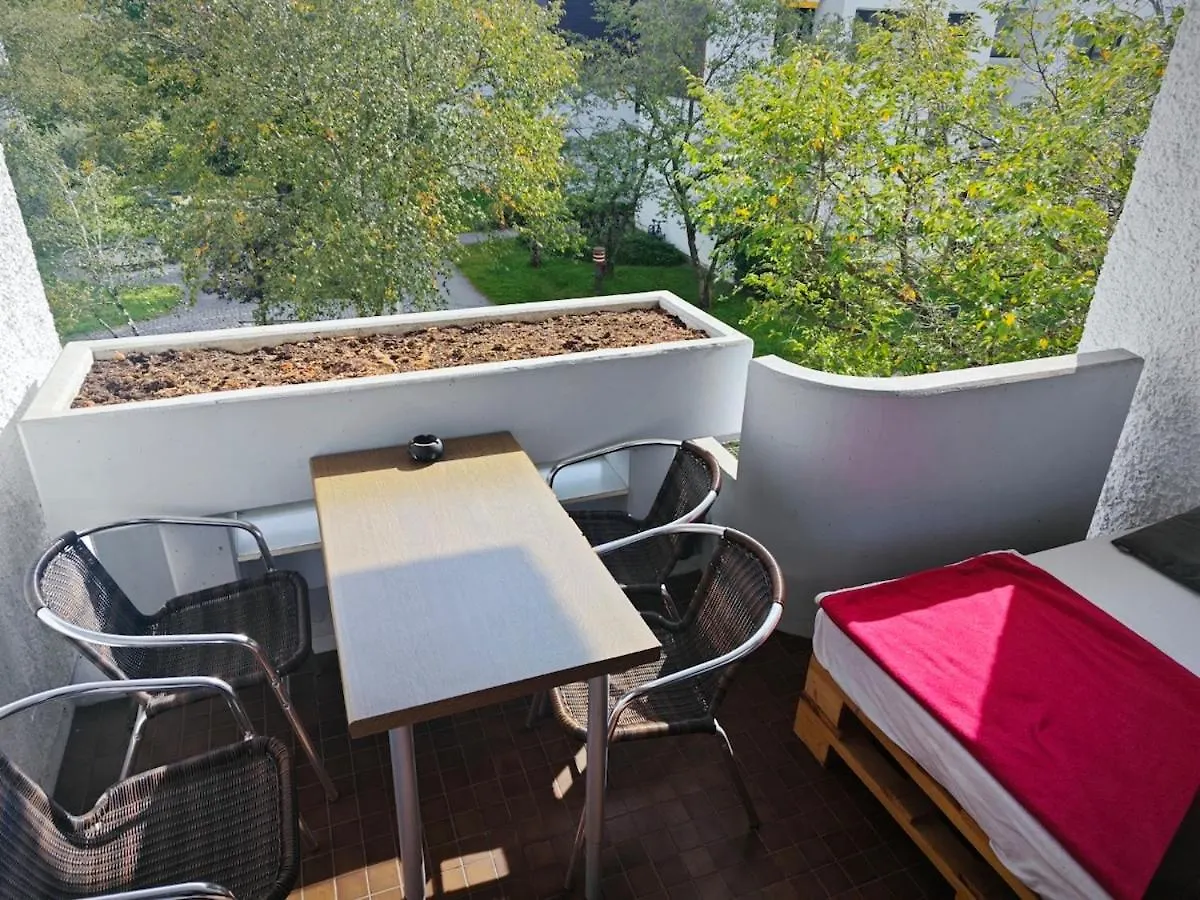2 Room Apartment In Metro Location München Deutschland